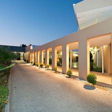 Protea Hotel By Marriott Ondangwa Buitenkant foto