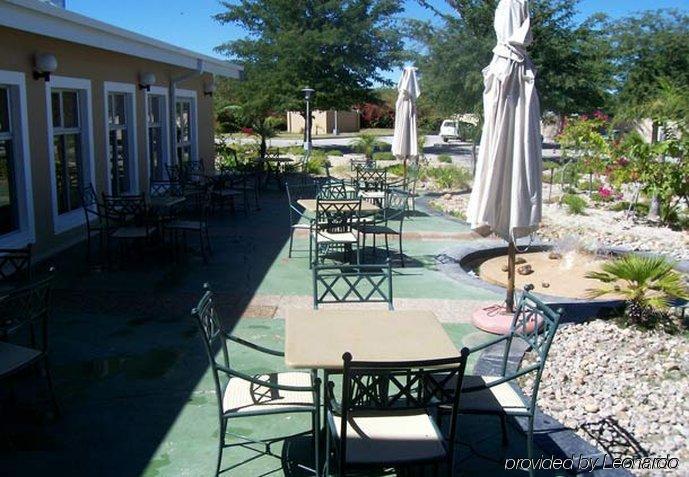 Protea Hotel By Marriott Ondangwa Buitenkant foto